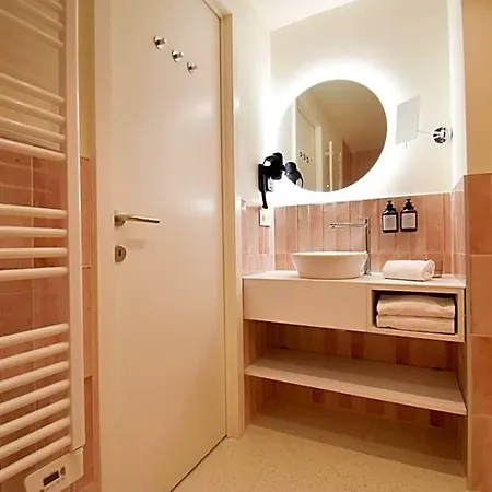 Hotel C-hotels Continental 4*